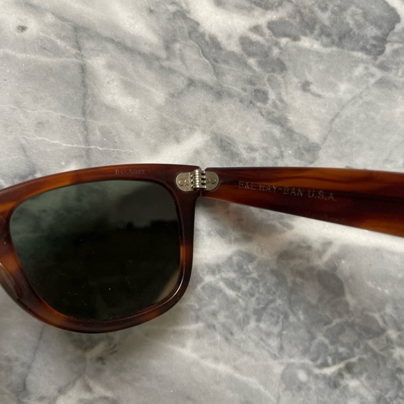 vintage Authentic Ray-Ban B&L Wayfarer USA Tortoiseshell 5022 Sunglasses - Picture 3 of 8